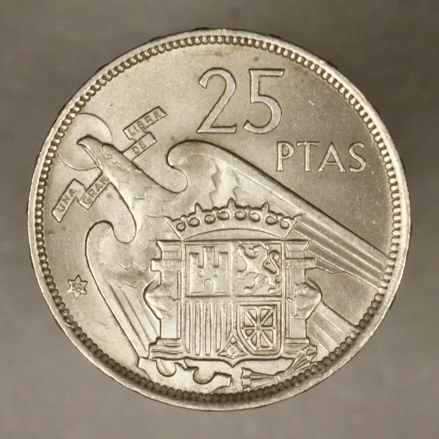 Spain 1957 25 Pesetas AU+