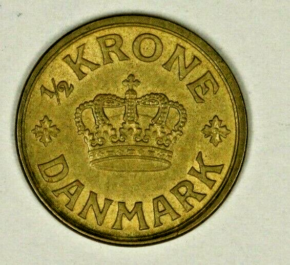Denmark 1/2 Krone 1924  Choice AU      A1213