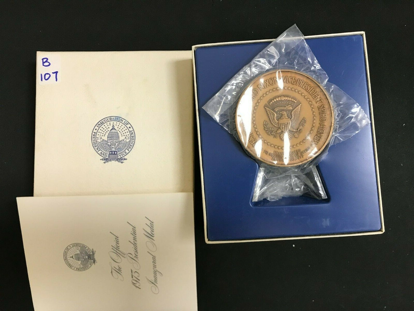 Official 1973 Inaugural Richard Nixon Bronze Presidential Medal with Box  B107