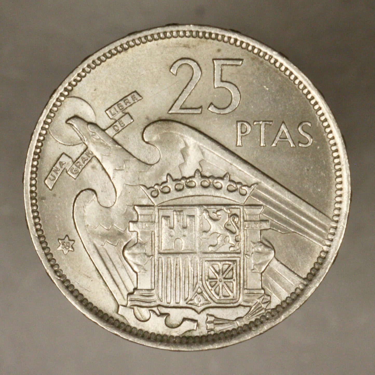 Spain 1957 25 Pesetas AU+