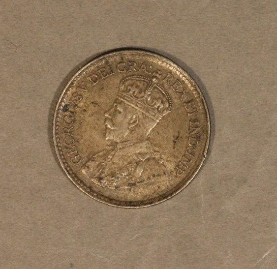 1929 Newfoundland 5 Cents Silver Lightly Circulated   