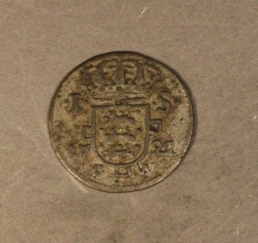 1722 Denmark Skilling Nice             