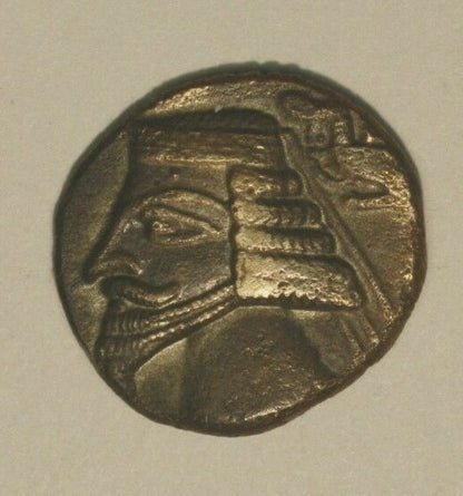 38-2 BC Parthian Kingdom Silver Drachma Phraates IV C008
