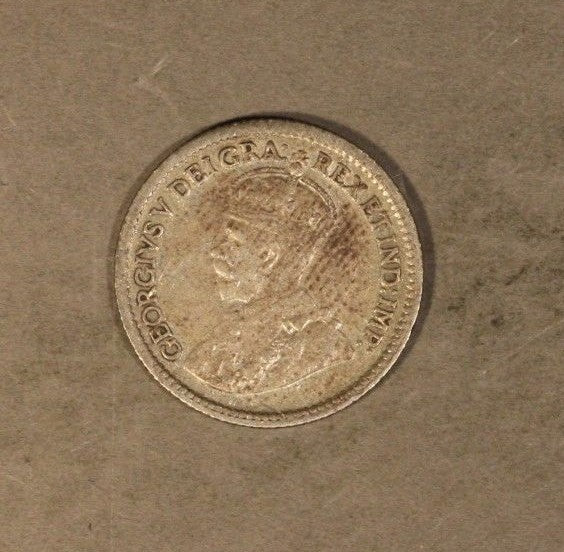 1915 Canada 5 Cents Silver Nice Details        