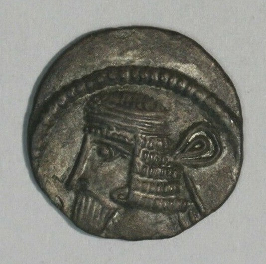 105-147 AD Parthian Kingdom Silver Drachma Vologases III C010