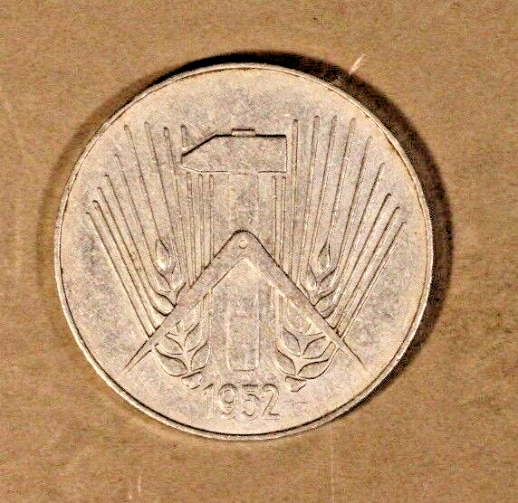 1952E Germany East DDR 10 Pfennig Higher Grade      