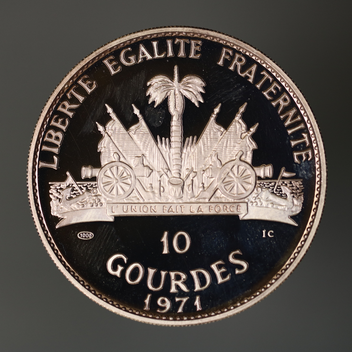 Haiti 1971 10 Gourdes Playing Fox Fox A3469