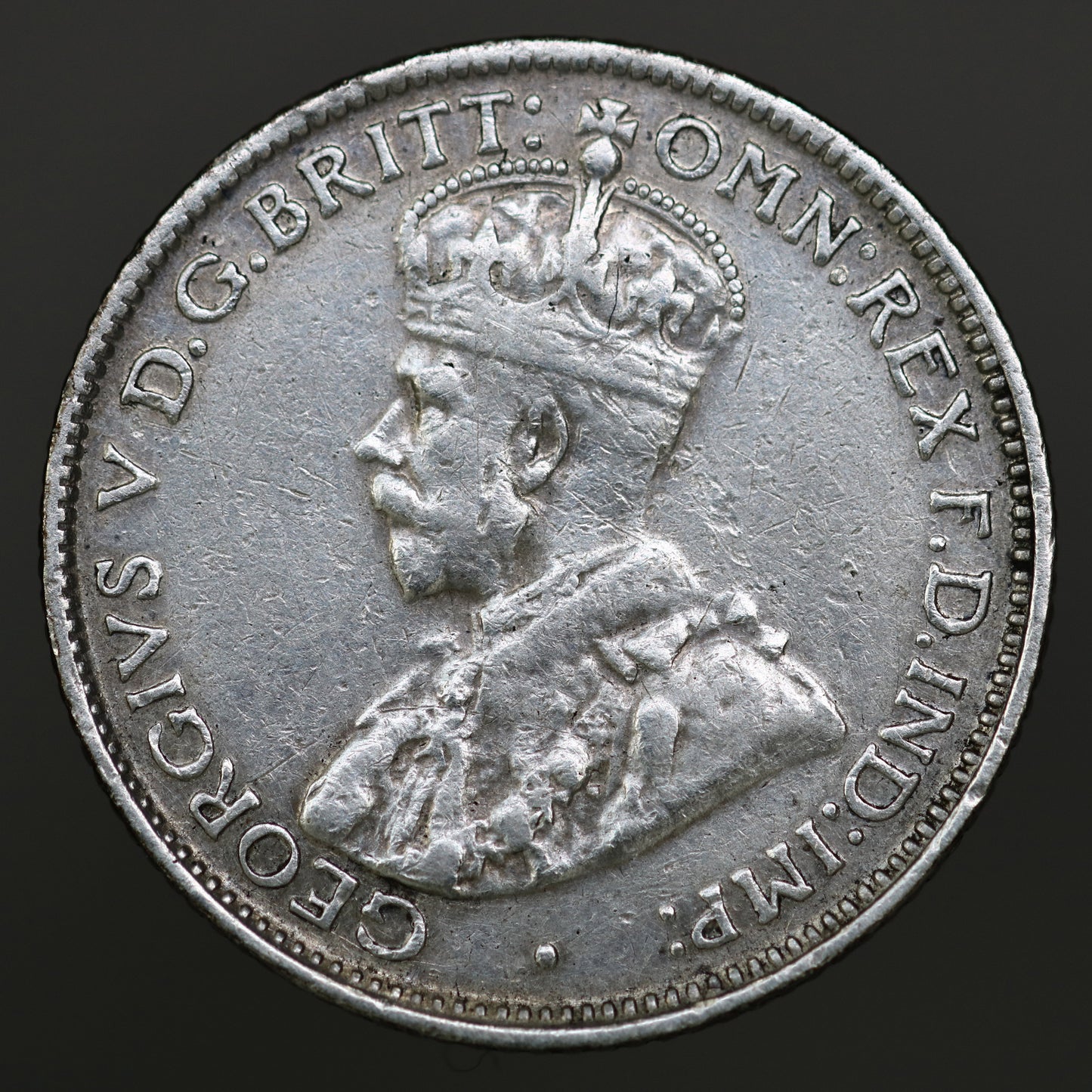 Australia 1935 Sixpence A3637