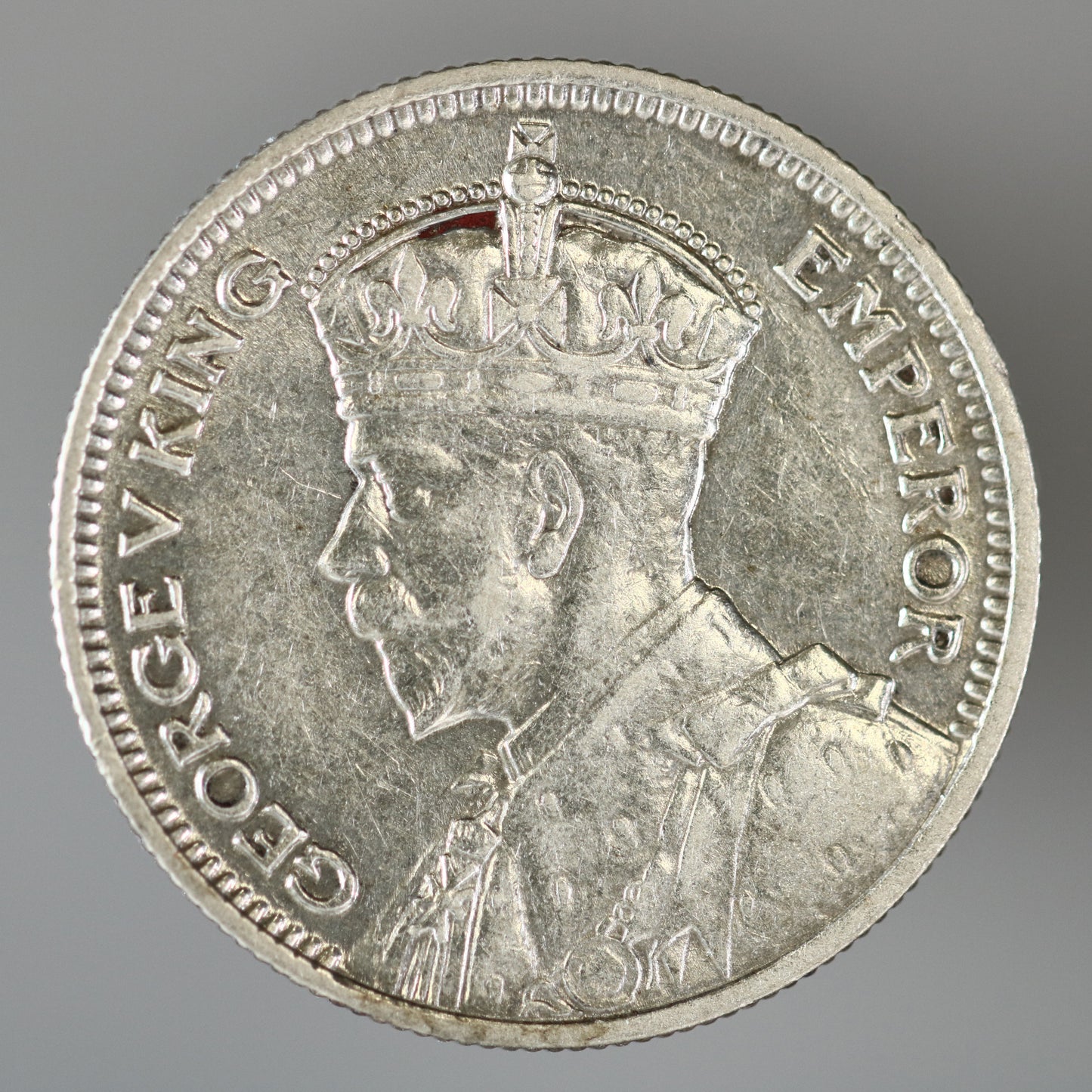 New Zealand 1934 6 Pence featuring a Huia bird on the reverse A3609