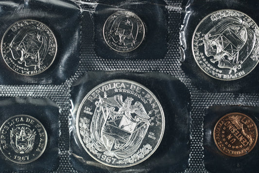 Panama 1967 Proof Set in original plastic casing B596